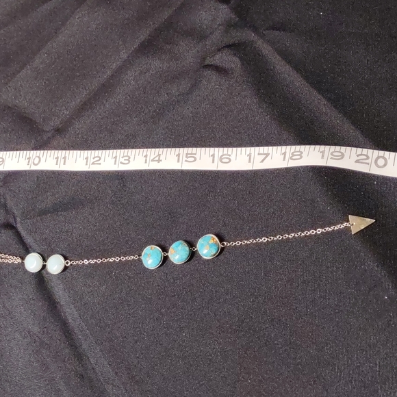 💎 Host Pick🎀Gold colored necklace with turquoise and light green beads - Picture 4 of 8